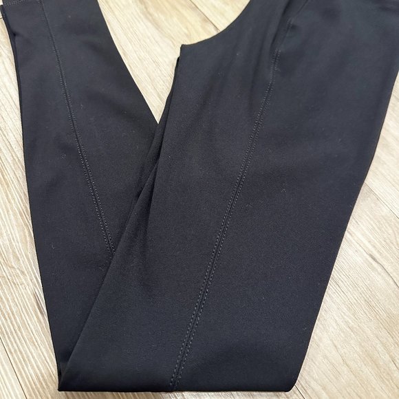 Vince. Black Back Seam Stitch Legging - Picture 11 of 14